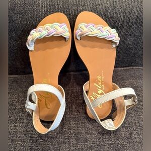 AYLIN White Sandals Minimalist Design/girls size 31 (13.5)